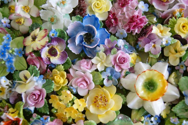 Coalport-porcelain-brooch-collection